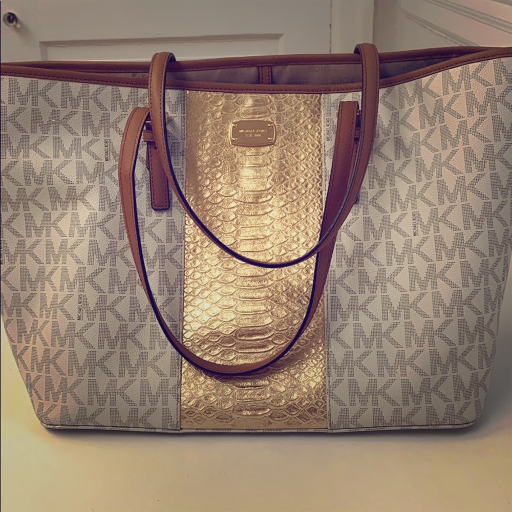 New Michael Kors Croc Tote